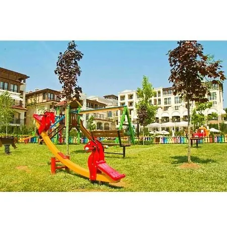 Green Life Beach Resort- апартамент фемили Апартамент Созопол