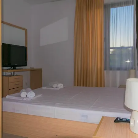 Green Life Beach Resort- апартамент фемили *