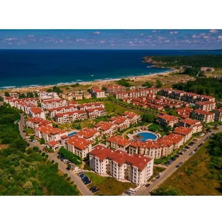 Green Life Beach Resort- апартамент фемили Апартамент Созопол