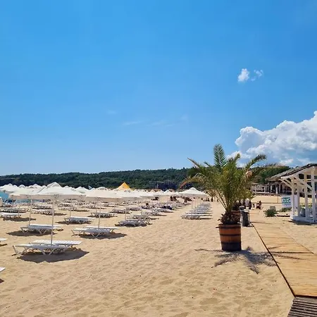Green Life Beach Resort- апартамент фемили Апартамент *