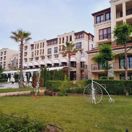 Green Life Beach Resort- апартамент фемили *