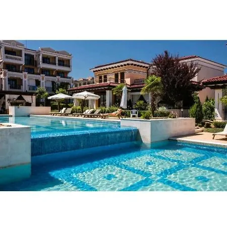 Life Resort- фемили * 索佐波尔