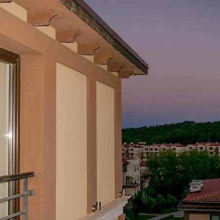 Apartment Green Life Beach Resort- апартамент фемили