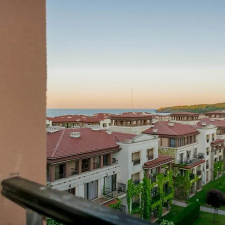 Apartment Green Life Beach Resort- апартамент фемили *