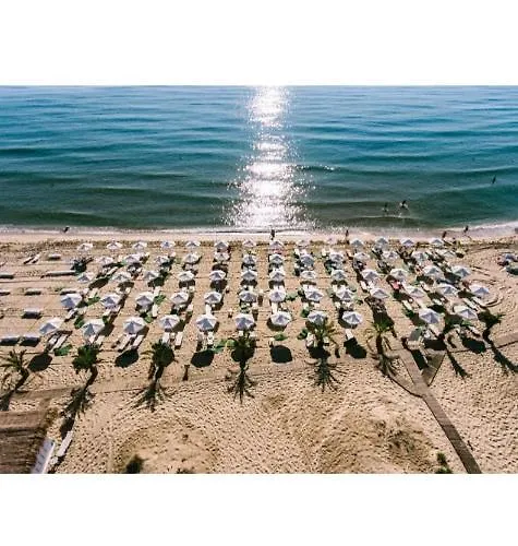 アパート Life Resort- фемили *